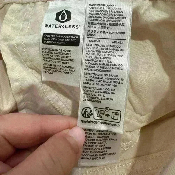 Levi’s women 725 HIGH RISE BOOTCUT size 33/30 BNWT corduroy ivory jeans - Picture 7 of 9